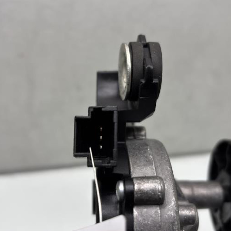 Moteur essuie glace arriere CITROEN C4 PICASSO 1 Photo n°4