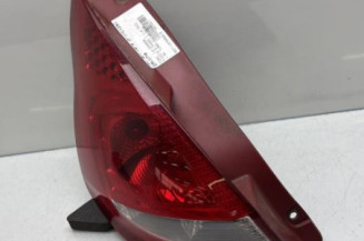 Feu arriere principal gauche (feux) FORD FIESTA 6