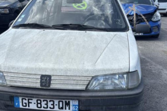 Optique avant secondaire gauche (feux)(clignotant) PEUGEOT 106