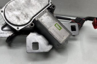 Moteur essuie glace arriere PEUGEOT 106