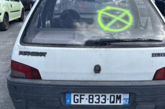 Moteur essuie glace arriere PEUGEOT 106