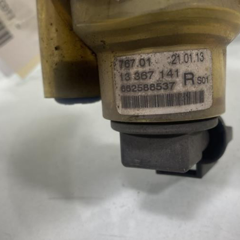 Anti brouillard droit (feux) VAUXHALL ASTRA J Photo n°4