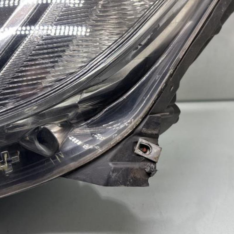 Optique avant principal gauche (feux)(phare) VAUXHALL ASTRA J Photo n°2