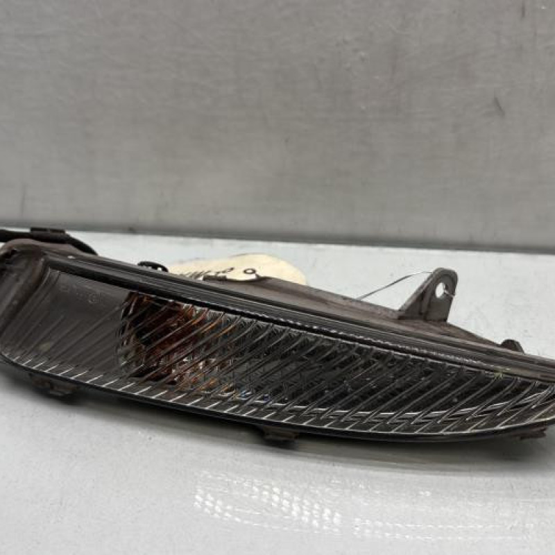 Optique avant secondaire gauche (feux)(clignotant) VAUXHALL ASTRA J Photo n°1