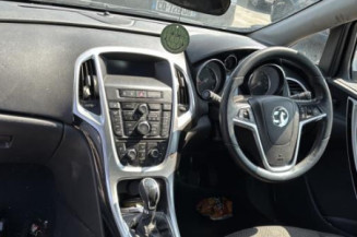 Optique avant secondaire gauche (feux)(clignotant) VAUXHALL ASTRA J