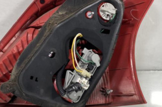 Feu arriere principal gauche (feux) TOYOTA YARIS 2