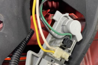 Feu arriere principal gauche (feux) TOYOTA YARIS 2