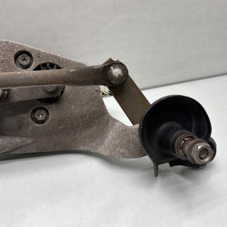 Moteur essuie glace avant TOYOTA YARIS 2