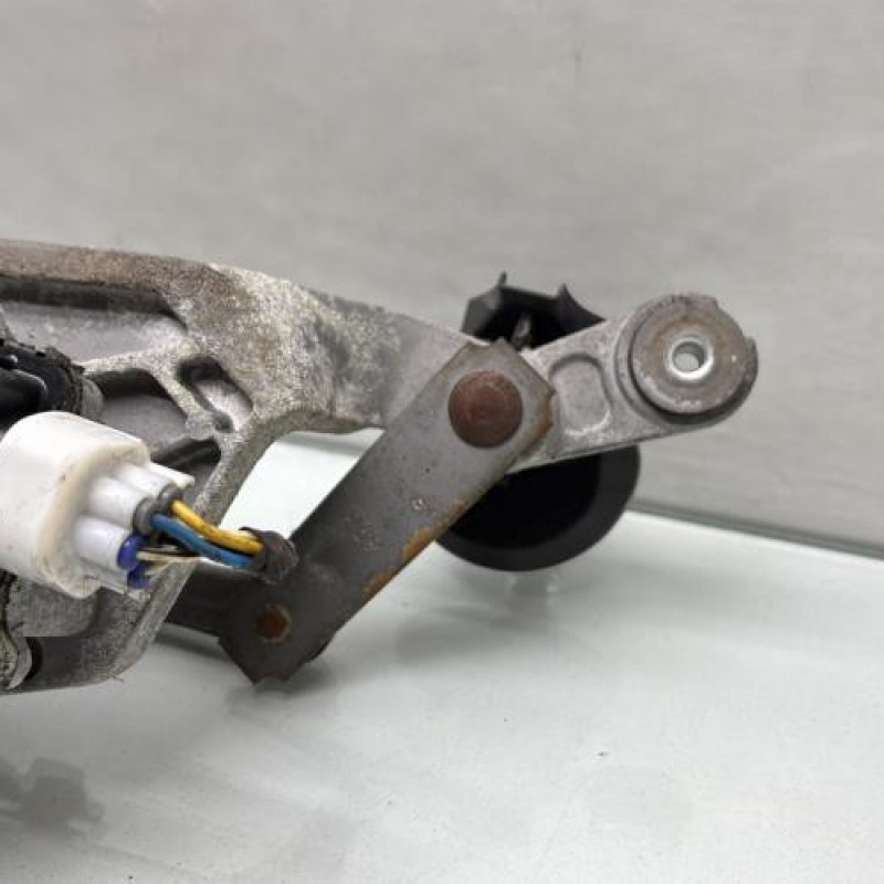 Moteur essuie glace avant TOYOTA YARIS 2 Photo n°6