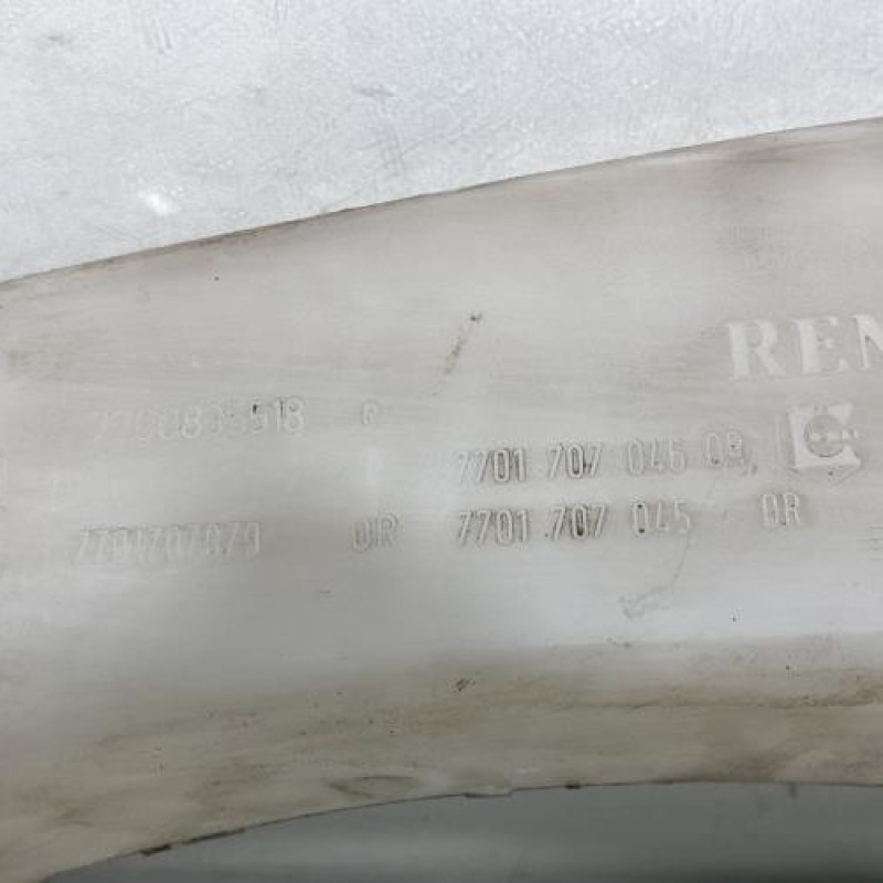 Vase de lave glace RENAULT MEGANE 1 Photo n°3