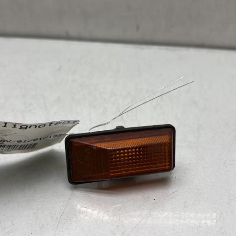 Repetiteur clignotant avant droit  (Feux) PEUGEOT 306 Photo n°1