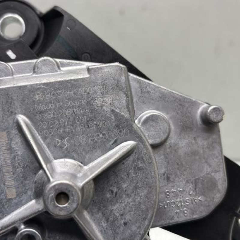 Moteur essuie glace arriere PEUGEOT 2008 2 Photo n°4