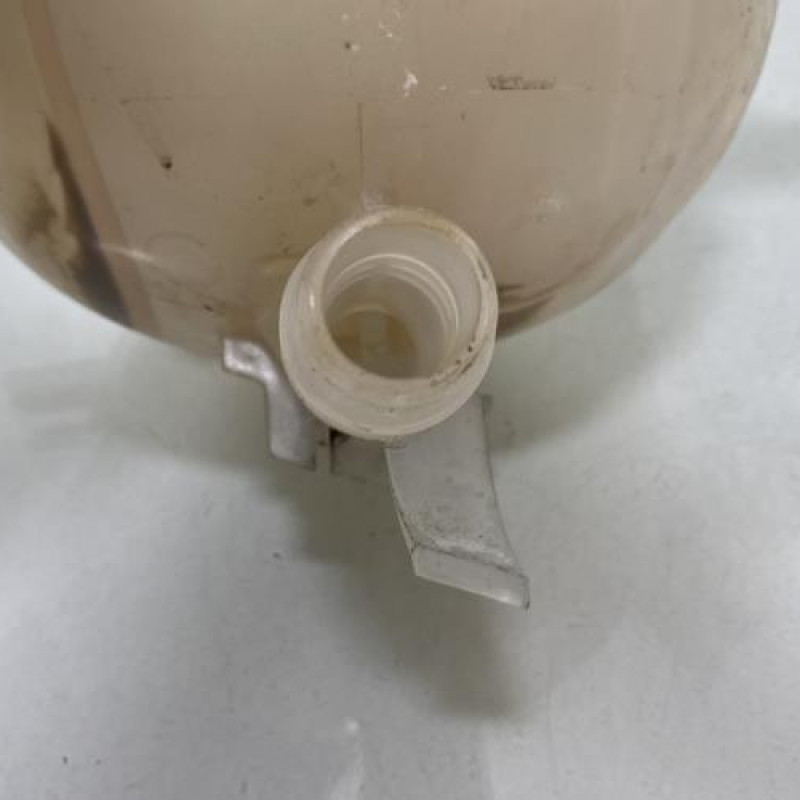 Vase d'expansion PEUGEOT 2008 2 Photo n°4
