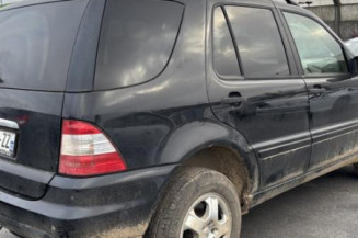 Feu arriere principal gauche (feux) MERCEDES CLASSE M 163