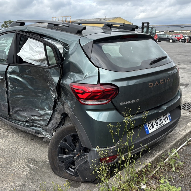 DACIA SANDERO 3 STEPWAY 1.0i - 12V TURBO TCE 90 ECO-G Photo n°4