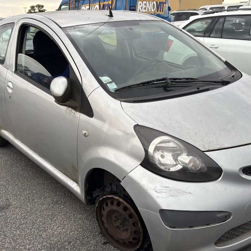 TOYOTA AYGO 1 PHASE 2 1.0i - 12V Photo n°2