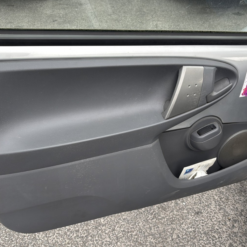 TOYOTA AYGO 1 PHASE 2 1.0i - 12V Photo n°9