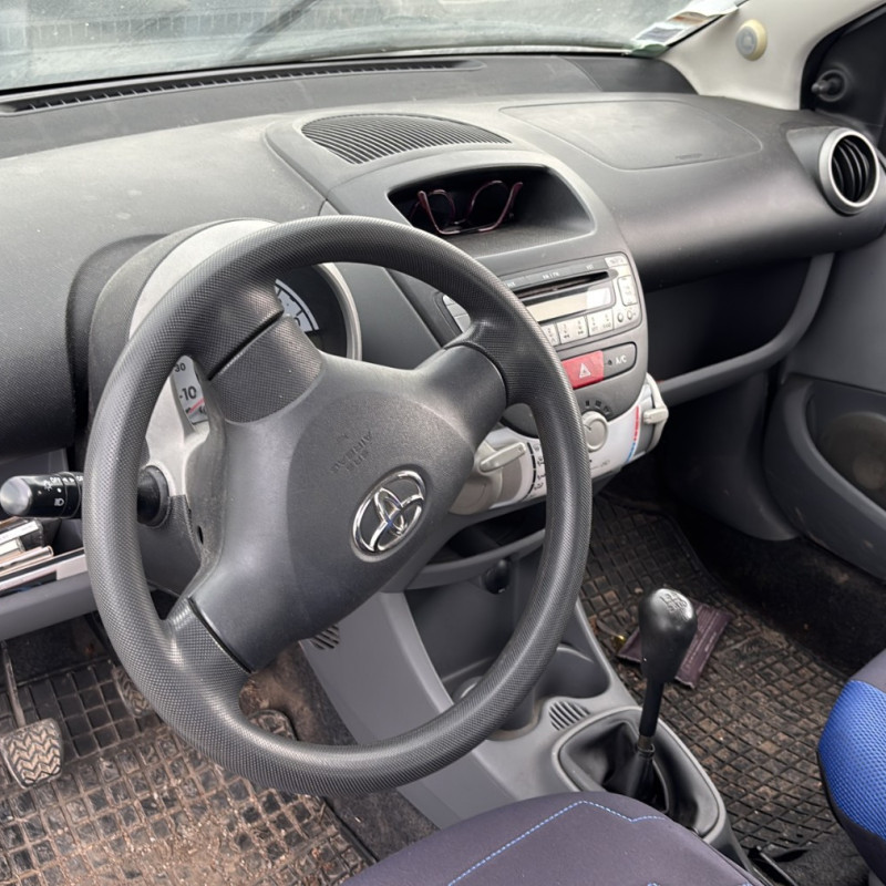 TOYOTA AYGO 1 PHASE 2 1.0i - 12V Photo n°14