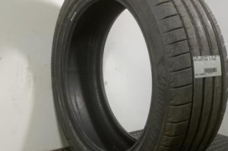 Pneu  