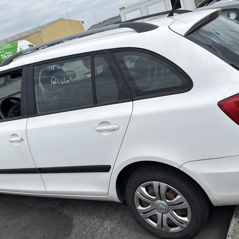 SKODA FABIA 2 PHASE 2 BREAK 1.2 TSI - 8V TURBO Photo n°6