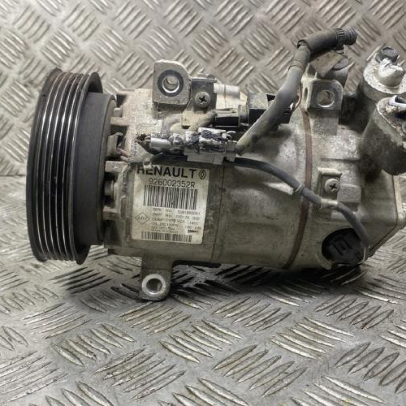 Compresseur clim RENAULT CLIO 4 Photo n°4