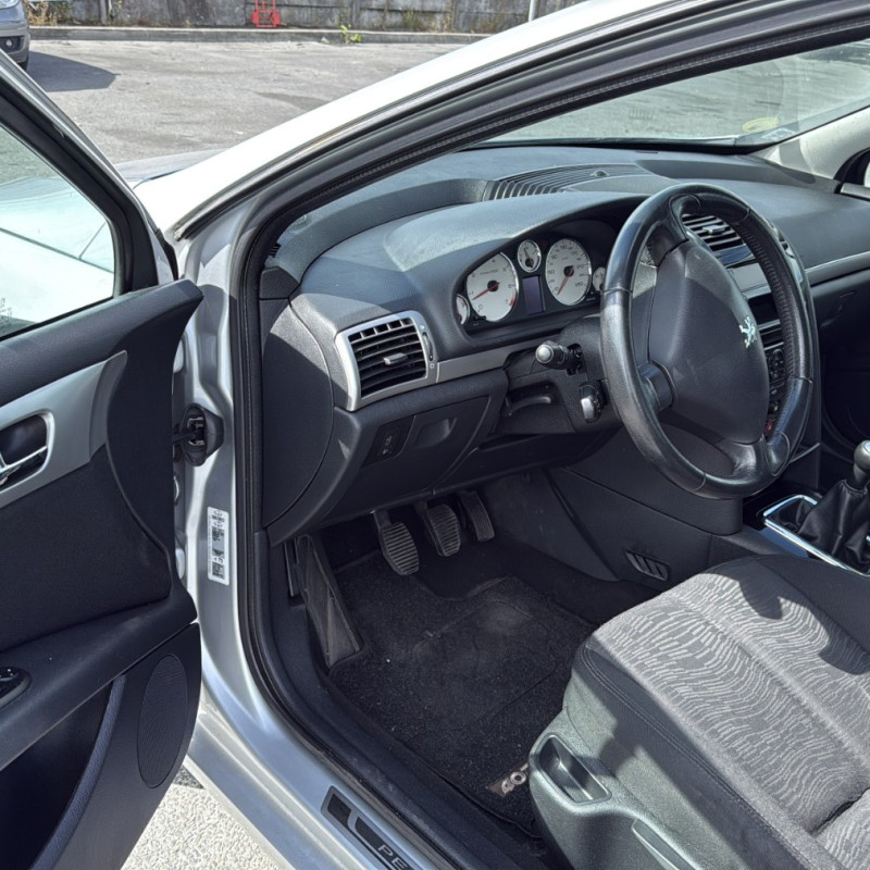 PEUGEOT 407 PHASE 1 1.8i - 16V Photo n°9