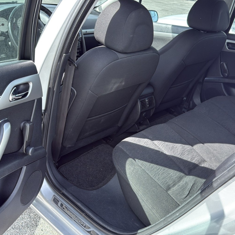 PEUGEOT 407 PHASE 1 1.8i - 16V Photo n°10