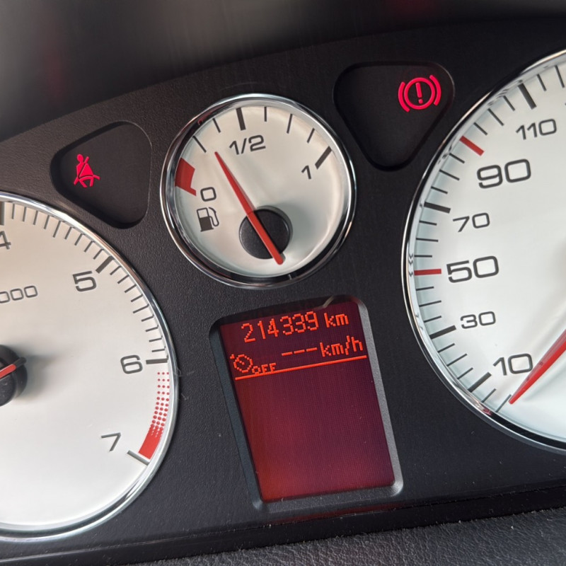 PEUGEOT 407 PHASE 1 1.8i - 16V Photo n°20