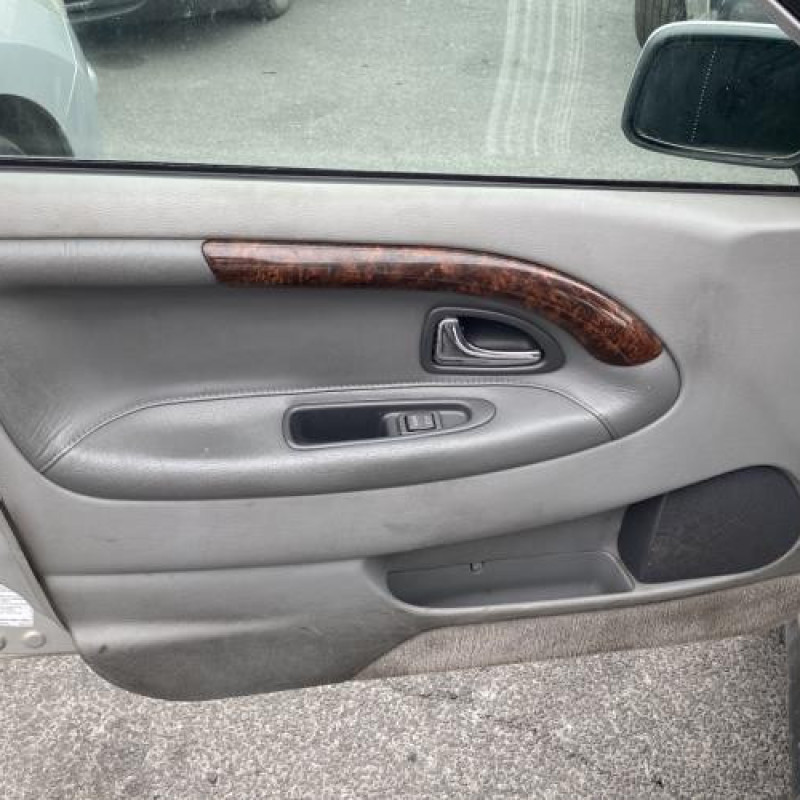 Feu arriere principal droit (feux) VOLVO S 40 1 Photo n°12