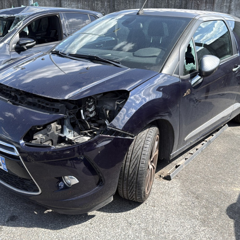 DS DS3 CABRIOLET PHASE 2 1.2 VTI - 12V Photo n°18