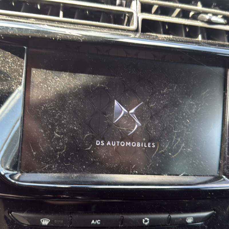 DS DS3 CABRIOLET PHASE 2 1.2 VTI - 12V Photo n°33