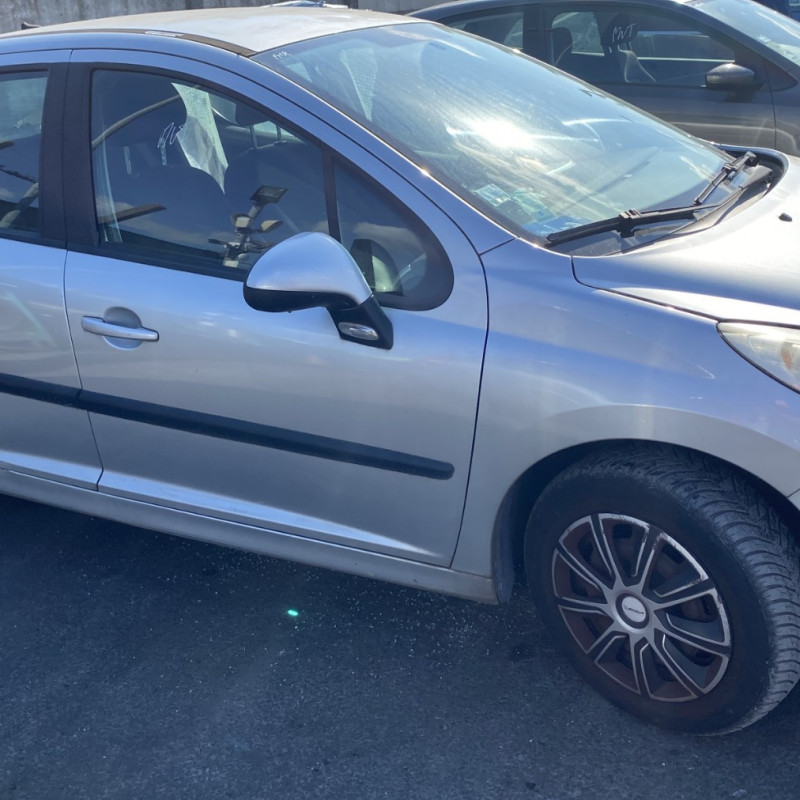 PEUGEOT 207 PHASE 1 1.4 VTI - 16V Photo n°8