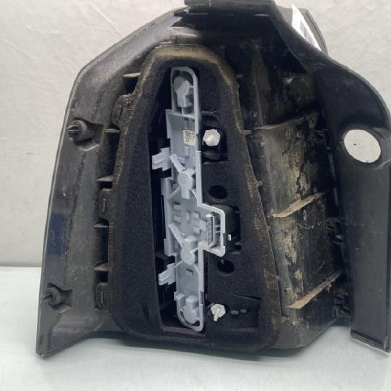 Feu arriere principal droit (feux) OPEL ZAFIRA B Photo n°2