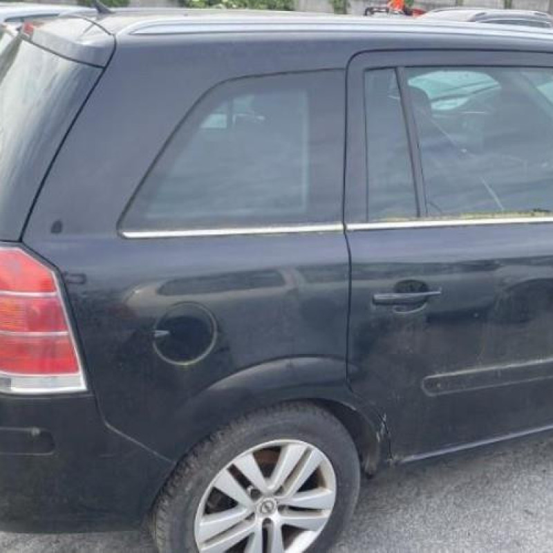 Feu arriere principal droit (feux) OPEL ZAFIRA B Photo n°6