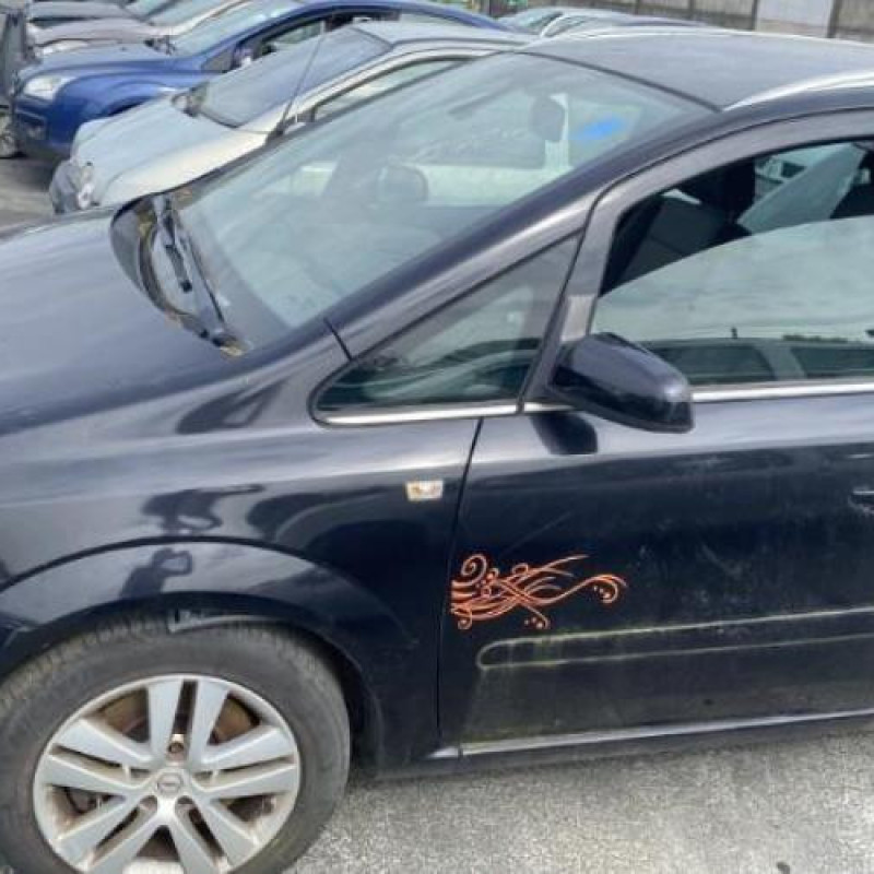 Feu arriere principal droit (feux) OPEL ZAFIRA B Photo n°7