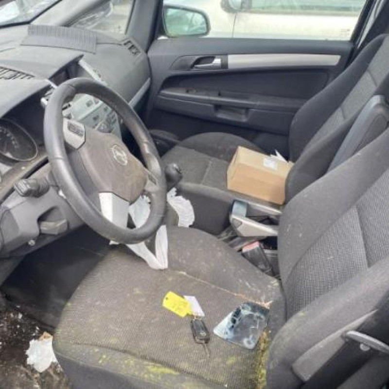 Feu arriere principal droit (feux) OPEL ZAFIRA B Photo n°13