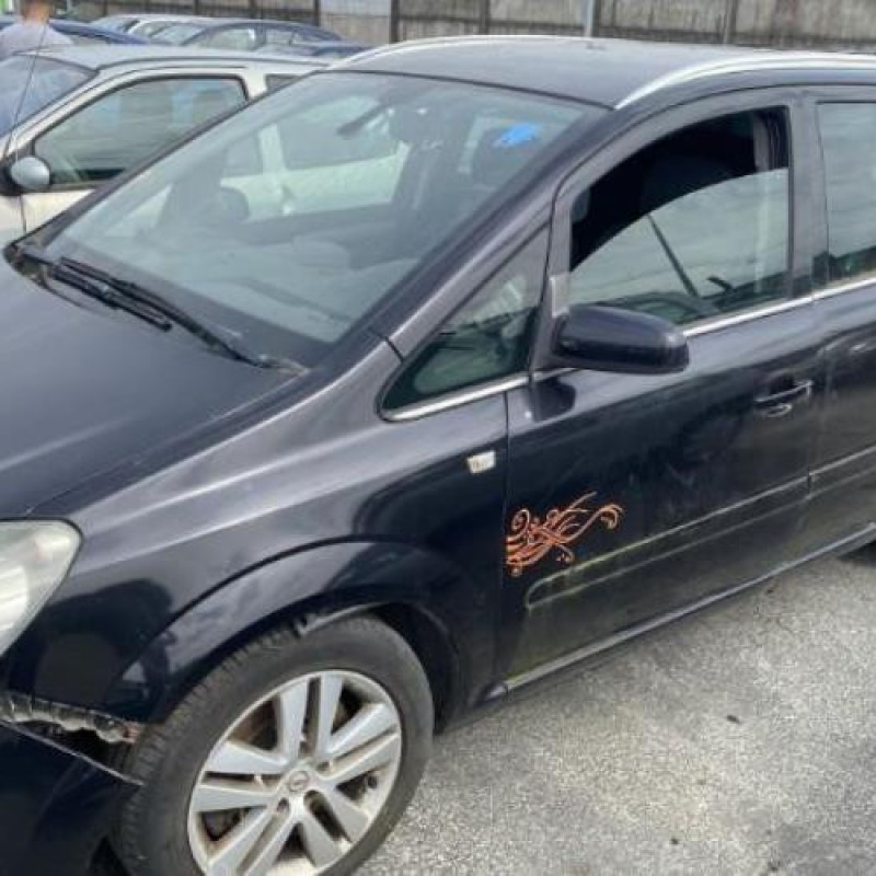 Feu arriere principal droit (feux) OPEL ZAFIRA B Photo n°15