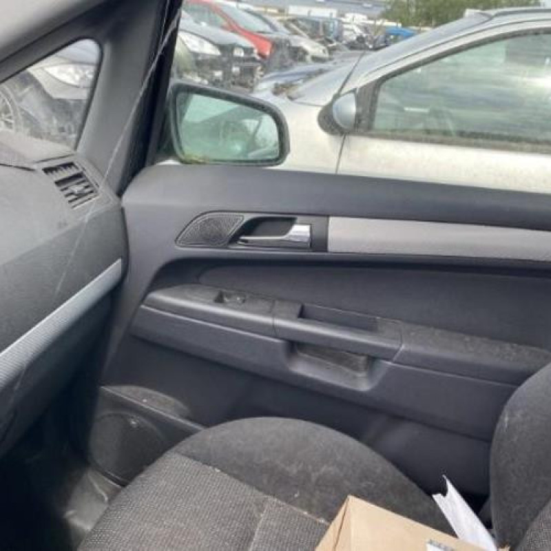 Feu arriere principal droit (feux) OPEL ZAFIRA B Photo n°16