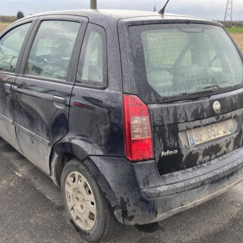 Feu arriere principal droit (feux) FIAT IDEA Photo n°17