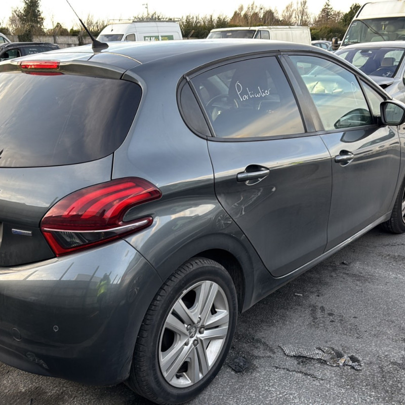 PEUGEOT 208 1 PHASE 2 1.2 VTI - 12V Photo n°4