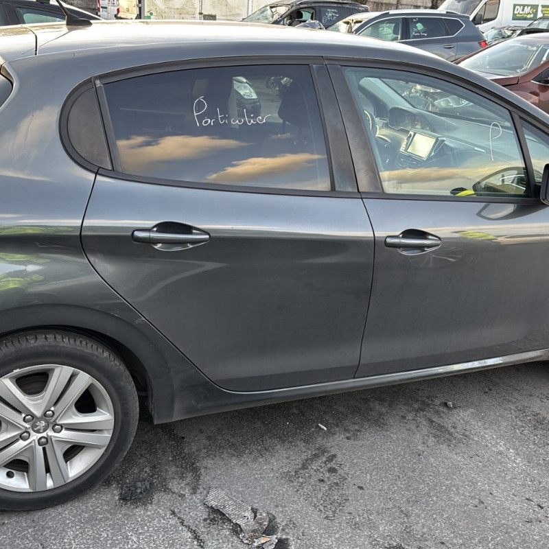 PEUGEOT 208 1 PHASE 2 1.2 VTI - 12V Photo n°7