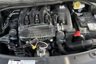 PEUGEOT 208 1 PHASE 2 1.2 VTI - 12V