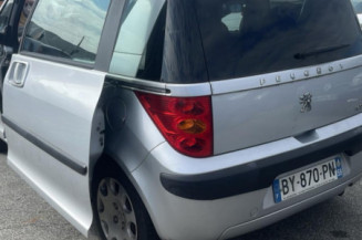 PEUGEOT 1007 1.4i - 8V