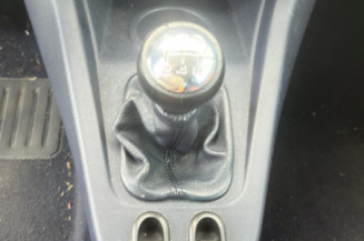 PEUGEOT 1007 1.4i - 8V