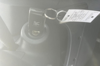 PEUGEOT 1007 1.4i - 8V