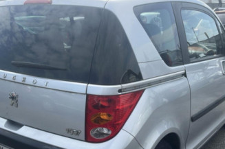 PEUGEOT 1007 1.4i - 8V