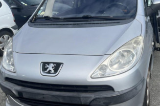 PEUGEOT 1007 1.4i - 8V