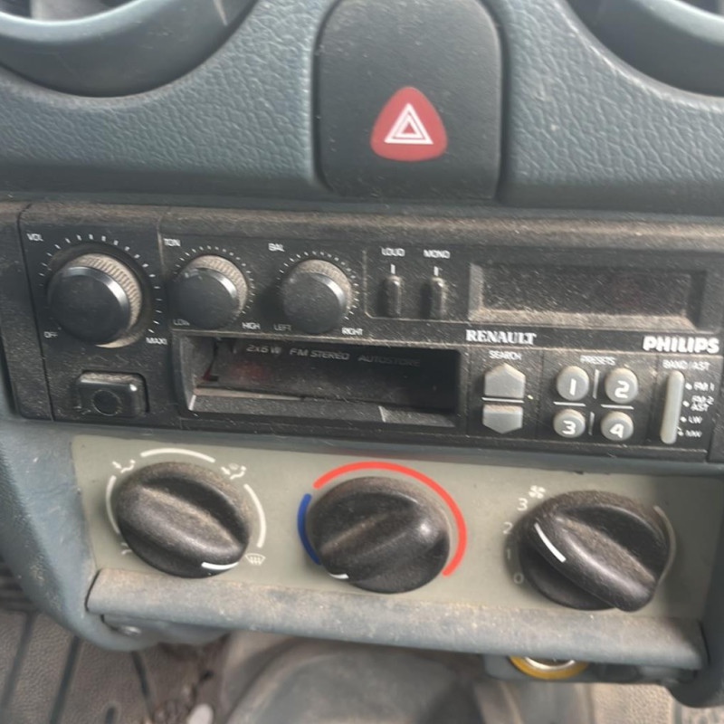RENAULT KANGOO 1 PHASE 1 1.9D - 8V Photo n°5