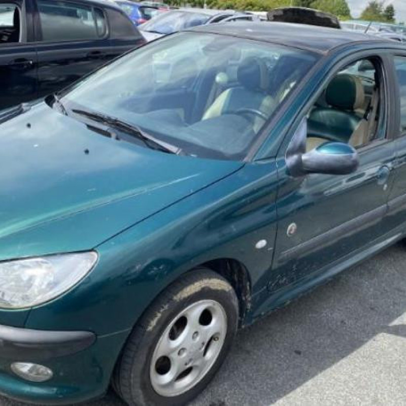 Aile avant droit PEUGEOT 206 Photo n°9
