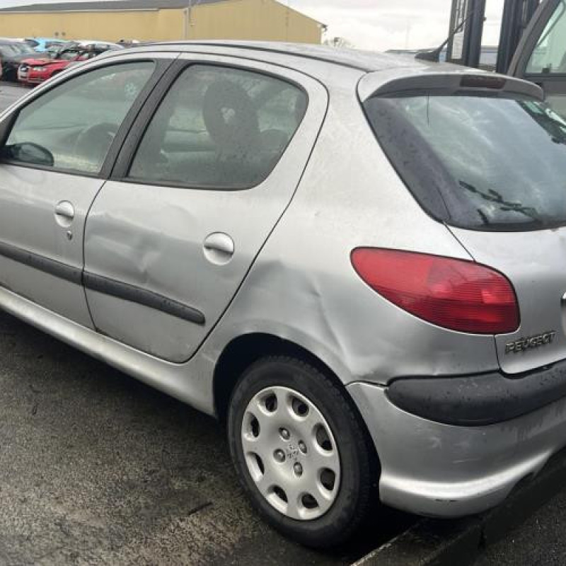 Aile avant gauche PEUGEOT 206 Photo n°8
